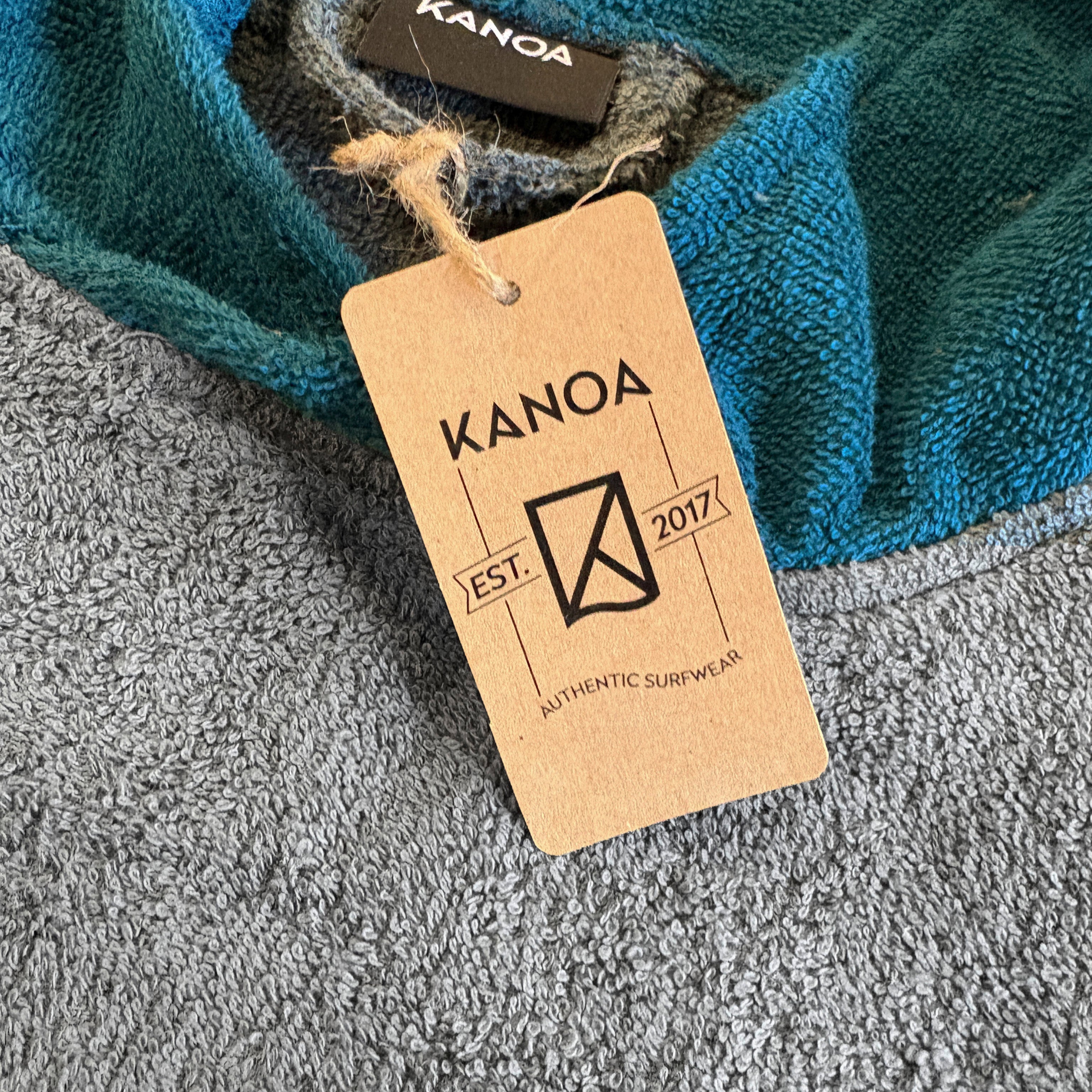 KANOA Poncho Grey/ Blue